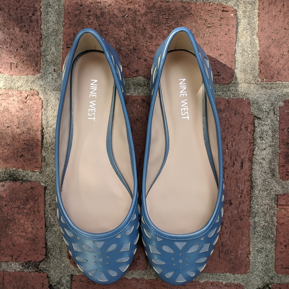 NWT Nine West Blue Flats